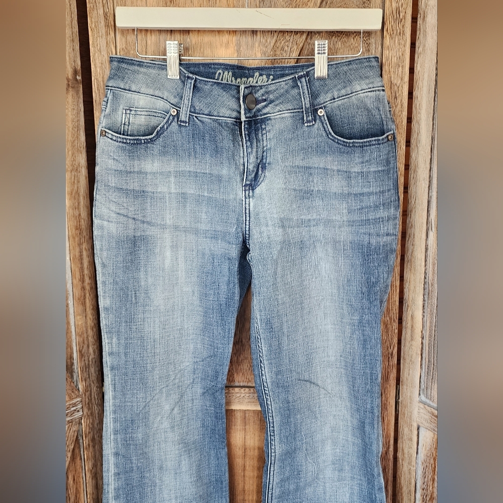 Wrangle Ladies Bootcut Jeans - Picture 2 of 6